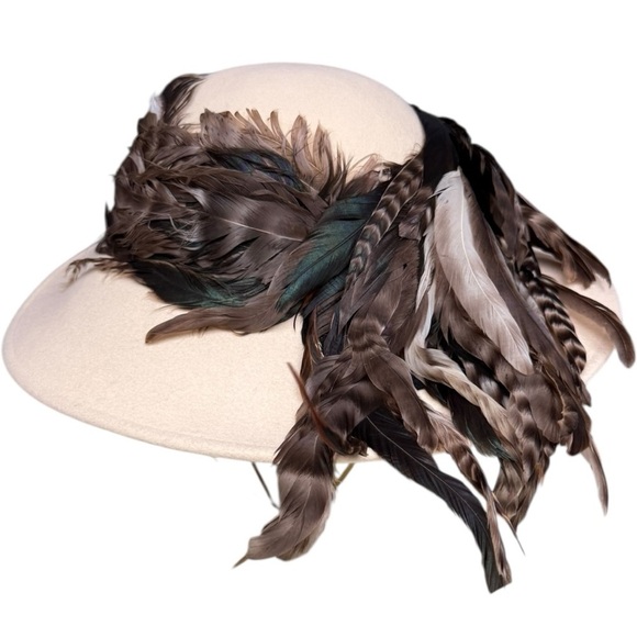 Vintage Jack McConnell Feather Hat, Cream Felt Wide Brim, Real Feathers, Rare - Picture 10 of 12